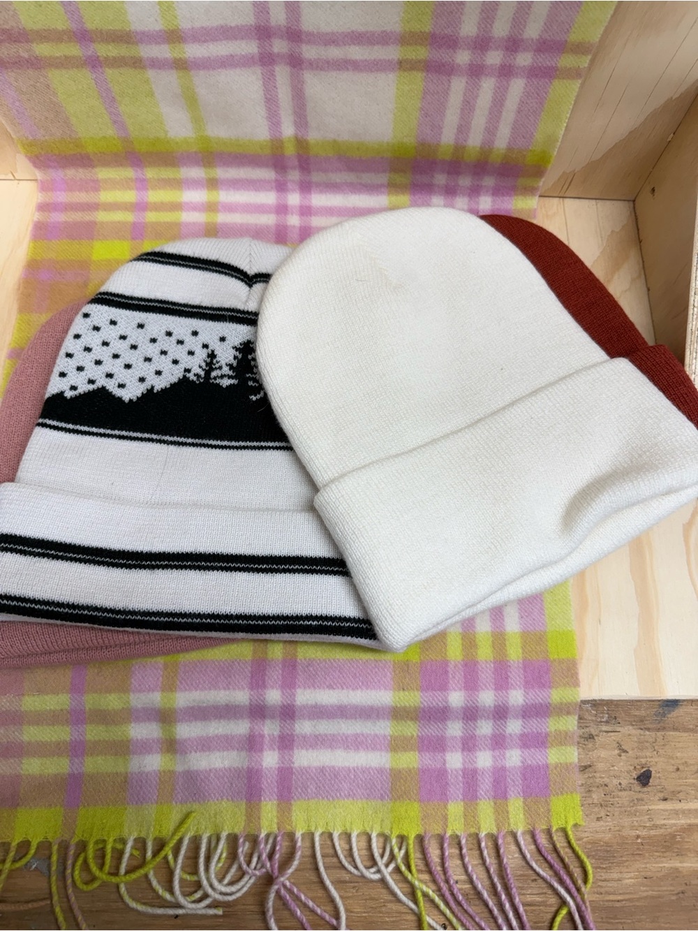 Carhartt winter hats, Pink, Rust, White - Picture 4 of 6